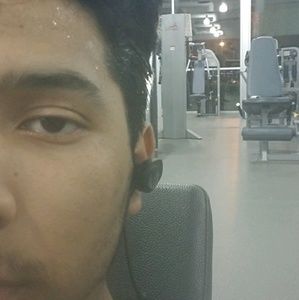 Meet your Posher, Adrian